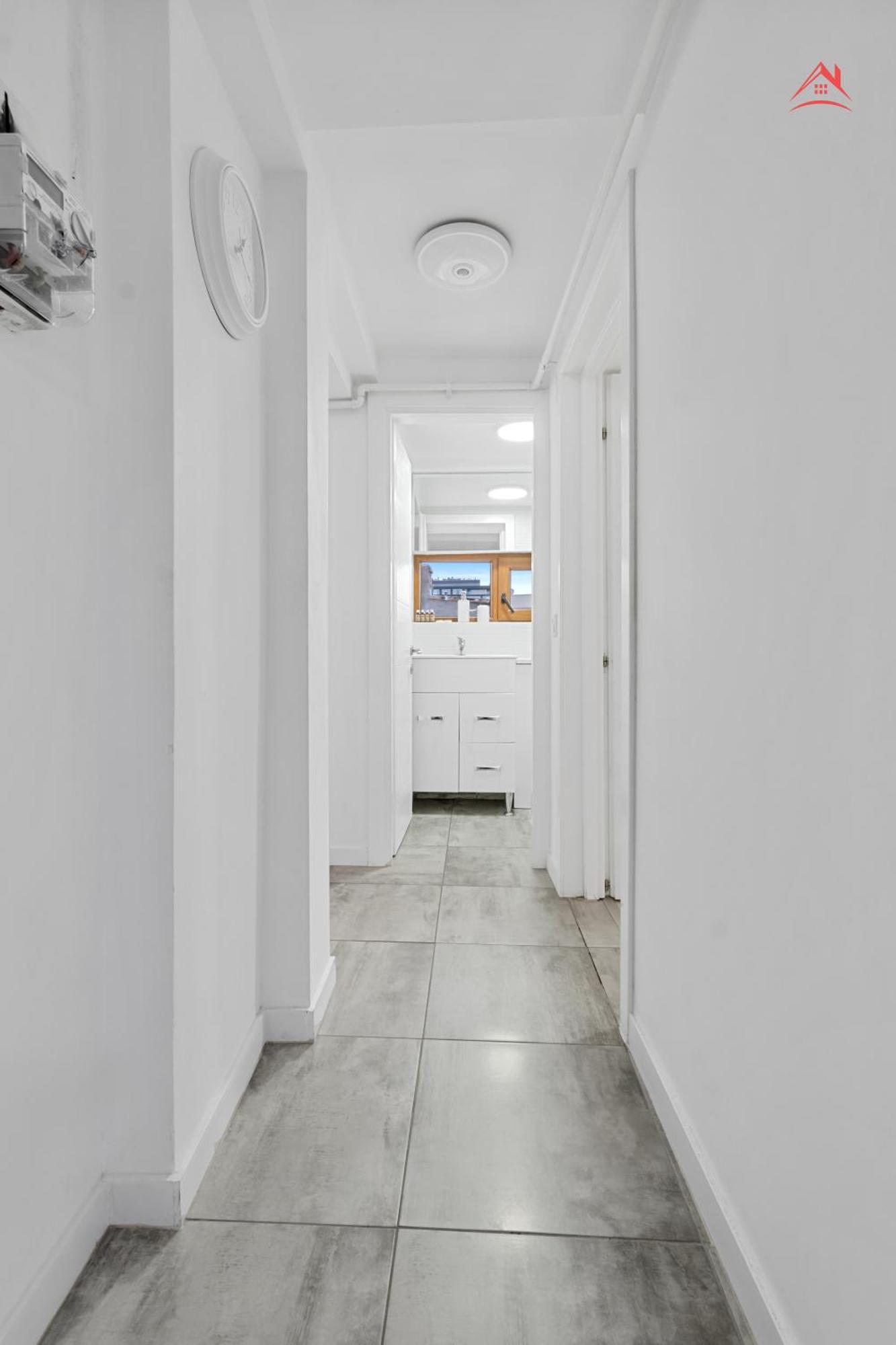 Central Town Cosy Apartment Bukares Bagian luar foto